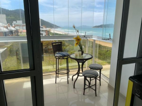cód 23 · Apartamento com vista para o mar!